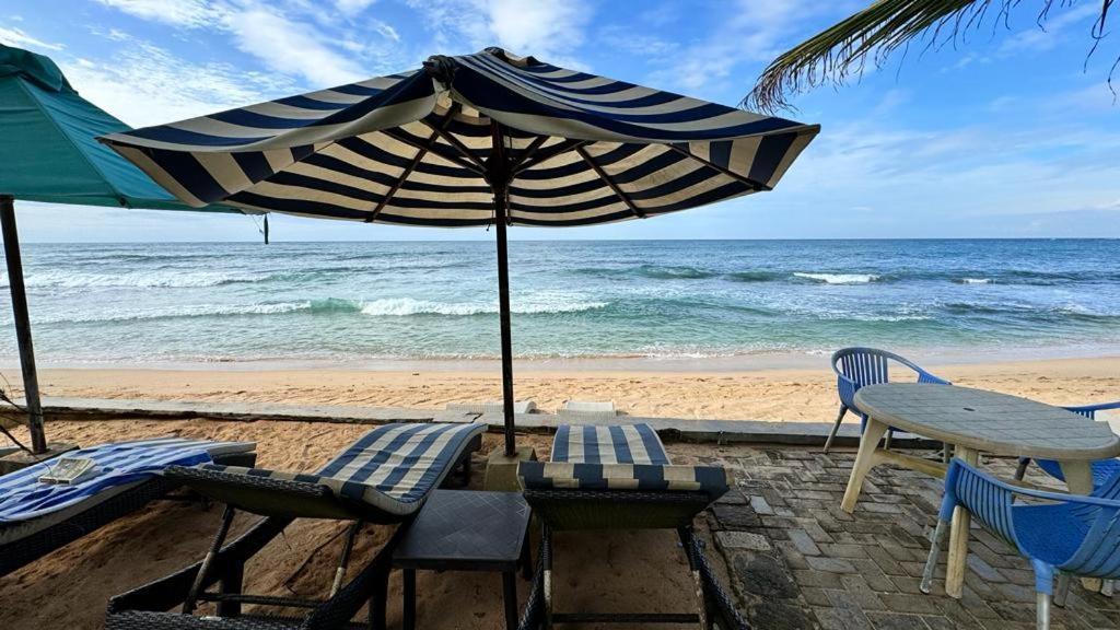 Bed and Breakfast Isle Of Thalpe Unawatuna Exterior foto